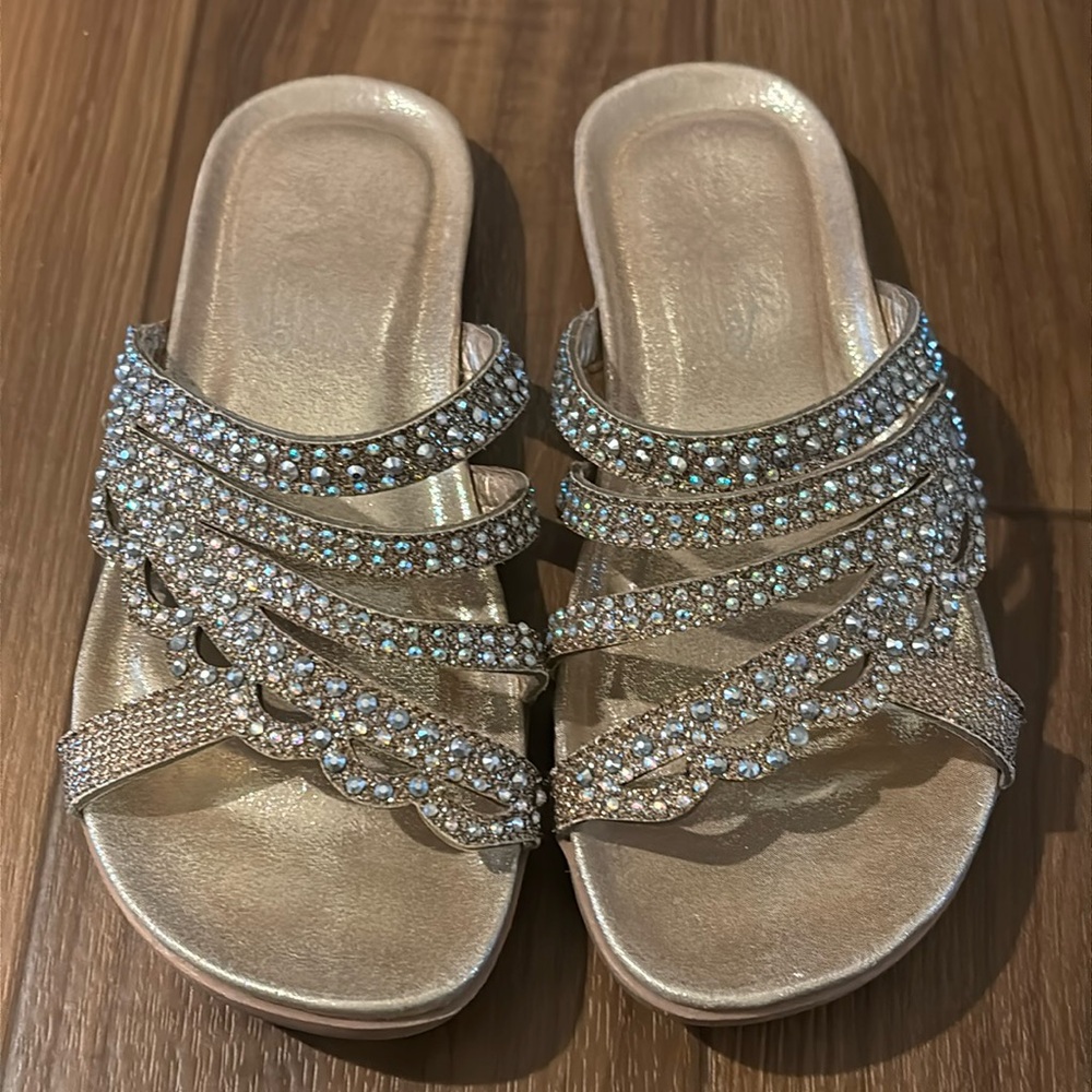 Sparkly Gold Flats/Sandals Size 6